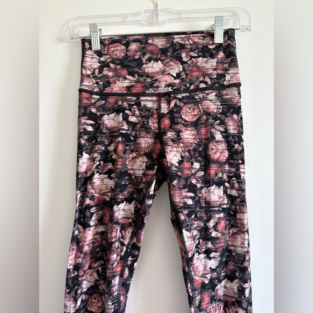Lululemon Athletica Wunder Under Hi-Rise Tight *Nulux in Peony Multi Size 6 EUC - Picture 7 of 11